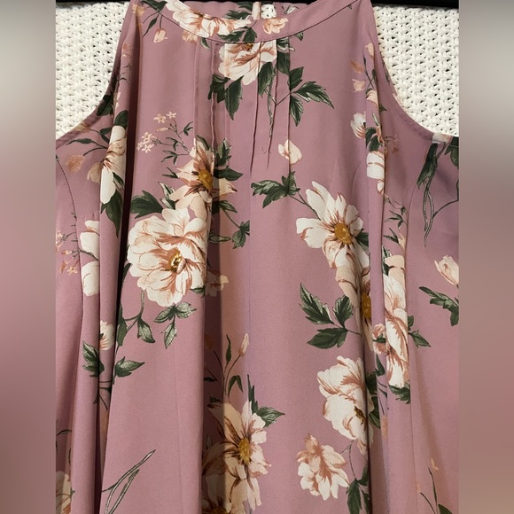 Torrid Floral Pleated Halter Tank (plus size; size 00) - Picture 4 of 10